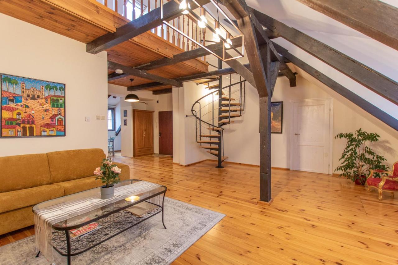 Stary Toruń Rose Old Town Apartment מראה חיצוני תמונה